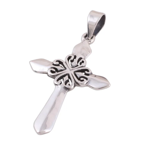 Colgante de cruz de plata esterlina con motivos de corazón Encantos de estilo romántico Regalos de joyería de hip hop Precio de fábrica Venta al por mayor Todos - Product Image 2