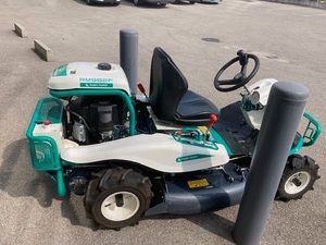 Tondeuse autoportée hydrostatique 4x4 OREC RM 982 F-Professional pour terrains accidentés - Product Image 1