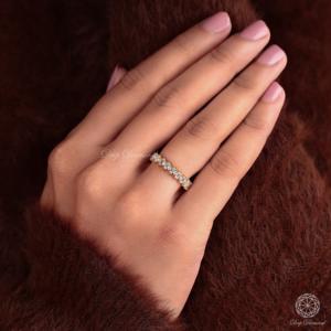 Baguette & Round Lab Grown Diamond Eternity Band: Anillo de bodas de oro macizo - Product Image 4