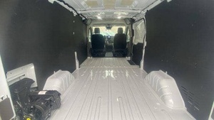 Nuevo 2025 For-rd Transit-150 Base disponible para la venta | Autobús muy limpio sin accidentes - Product Image 5