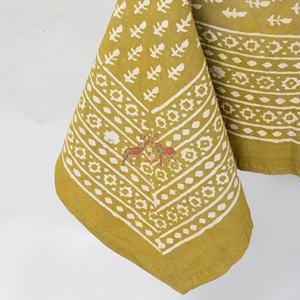 Décoration d'intérieur, design traditionnel de luxe, nappe de table en coton à motifs floraux Dabu faits à la main, couverture de table pour la décoration - Product Image 5