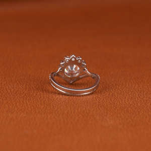 Anillo de compromiso de diamante cultivado en laboratorio con corte redondo 14KT chapado en oro sólido IGI certificado-Su regalo perfecto para cumpleaños - Product Image 4