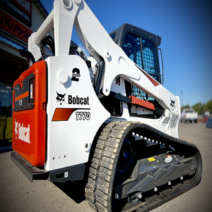 Minicargadora Bobcat T770 de segunda mano con motor de 3 toneladas y cucharón de 1.0m, en excelentes condiciones. ¡Compre ahora al mejor precio! - Product Image 2