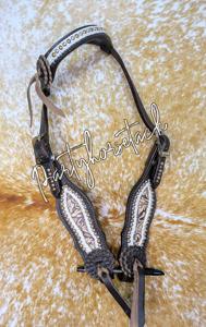 Fabricant en gros d'accessoires pour chevaux de couleur personnalisée - Ensemble de collier de poitrail et de bride en cuir brut d'origine occidentale - Product Image 4