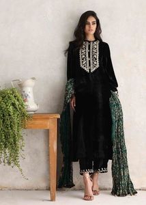 Élégant pantalon Kurta en velours et ensemble Dupatta avec broderie de perles Dabka et de pierres pour les fêtes et les mariages 2025 - Product Image 2