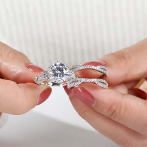 Anillo de Boda Jeulia Vintage de Plata de Ley Chapado en Rodio - Product Image 5