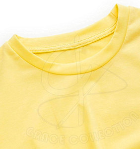 T-shirts à col en O personnalisés pour femmes Street Wear de Sialkot pour l'été avec une décoration de trou unique - Product Image 3