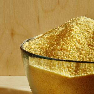 Farine de gluten de maïs séché de la meilleure qualité du fournisseur d'usine de confiance en vrac pour les repas de bétail volaille poisson cheval cochon chien - Product Image 1