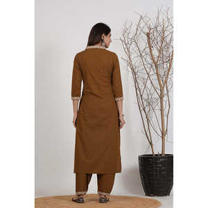 Ensemble de kurta en coton brodé décontracté pour femmes, vêtements ethniques, tenue confortable pour tous les jours, 3 pièces, produit artisanal en gros - Product Image 2