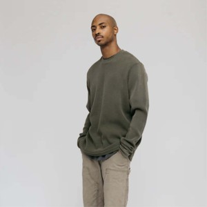 Sweat-shirt à col rond élégant pour homme-Parfait pour les tenues décontractées et le confort de tous les jours-Tissu et coupe de haute qualité - Product Image 1