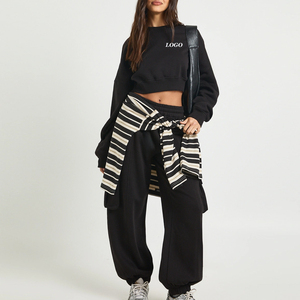 Conjunto de Sudadera y Pantalones de Forro Polar con Diseño Elegante, Precio al por Mayor, Sudadera Moderna para Descansar, Chándal para Mujer con Mangas Largas, Diseño Económico - Product Image 1