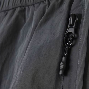 กางเกงขาสั้นผ้าตาข่ายสีพื้นสำหรับผู้ชายกางเกงขาสั้นสำหรับพิมพ์ซับลิเมชันตามสั่งฤดูร้อน - Product Image 5