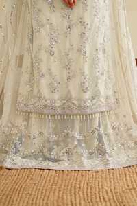 Robe formelle élégante en mousseline de soie brodée à la main vintage à sequins et patchwork pour femmes pakistanaises, 3 pièces, avec soutien-gorge intégré, 100% polyester - Product Image 6