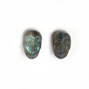 Labradorite bleue naturelle 6x8mm, taille ovale en forme de crâne, pierres précieuses en vrac, certifiées par un tiers, vente en gros, Gopika Exports, pour la fabrication de bijoux - Product Image 1