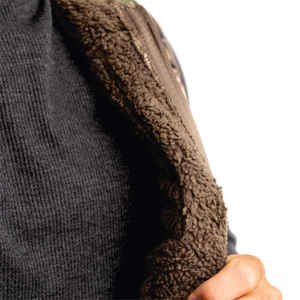 Realtree <b>MAX</b>-7 Puffer Vest for Hunting High-Pile Plush Fleece Lining Zipper Pockets Outer Wear for Warmth Versatile Performance - Product Image 6