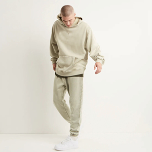 Sweats à capuche en coton mélangé de qualité supérieure pour hommes, logo personnalisé, impression numérique intégrale, teinture unie, poche, nouvelle collection pour l'hiver - Product Image 4