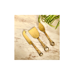 Nuevo diseñador Juego de queso de latón Mango de ratán Nuevas artesanías Juego de cuchillos de queso de acero inoxidable de alta calidad - Product Image 3