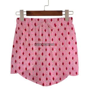 Shorts enveloppants à imprimé floral pour femmes, vêtements de détente d'été, shorts enveloppants en coton à imprimé floral, collection plage pour filles, style babydoll - Product Image 4