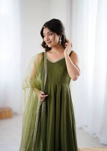 LANCEMENT DU NOUVEAU DESIGNER FESTIVE WEAR ANARKALI ROBE TISSU LOURD PURE SOIE ROMAINE CHANDERI - Product Image 5