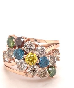 Bague de fiançailles élégante et tendance, design solitaire, or 18 carats, diamants naturels certifiés IGI, unique et durable - Product Image 2