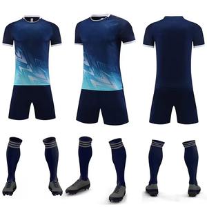 Venta al por mayor de fútbol desgaste Jersey de secado rápido uniforme en el extranjero elegante entrenamiento de fútbol conjunto para los hombres - Product Image 3
