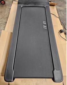 Nouveaux arrivages : Tapis de course commerciaux originaux Track x32i Incline avec écran tactile de luxe, livrés avec kits complets - Product Image 2