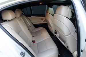 BMW 550I USADO 2012, Volante a la Izquierda/Derecha - Product Image 2