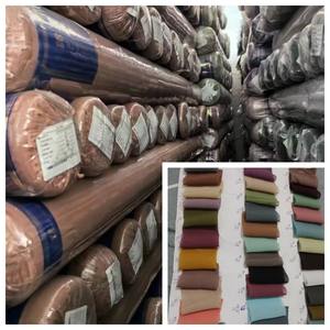 ชุดเดรสผ้าชีฟองสำหรับผู้หญิงผ้าชีฟองเนื้อนุ่มย้อมสีพิมพ์ลายสต็อกจำนวนมากจากโรงงานจีน - Product Image 1