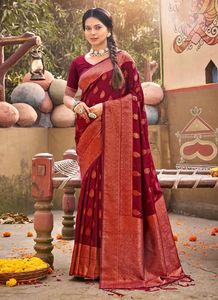Magnifique sari en soie Banarasi avec chemisier sérigraphié Vente en ligne de vêtements indiens et pakistanais - Product Image 5