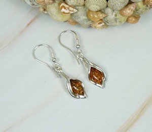 Pendiente de gancho de ámbar Báltico natural de sólida plata de ley 925 - Product Image 2