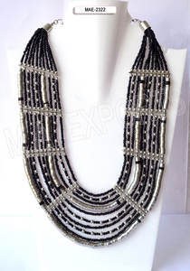 Collier en forme de cœur en perles de verre faites à la main par des artisans indiens, bijoux ethniques modernes personnalisés pour femmes, à porter pour les fêtes, de haute qualité - Product Image 3