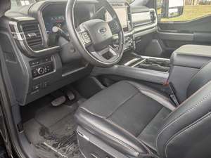 Ford F-350 Super Duty Lariat Crew 2024 Usada en Buen Estado, Tracción en las Cuatro Ruedas, Sin Accidentes, Volante a la Izquierda/Derecha - Product Image 4