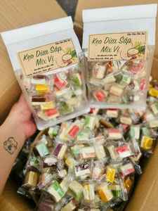 Bonbons au lait de coco vietnamien avec variété de saveurs, bonbons au lait de coco de haute qualité au goût gras, fabriqués à partir de lait de coco et de sucre - Product Image 3