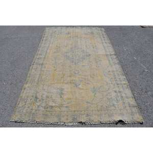 Alfombra clásica de lana amarilla Beige de 5,1x8,7 pies, alfombra de piel rectangular de retazos de diseño turco Vintage para sala de estar, pasillo, látex - Product Image 1