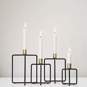 <b>Black</b> Modern <b>Metal</b> <b>Candle</b> <b>Holder</b> With Unique Shape Suitable For Contemporary Homes Luxury Spaces And Interior Decoration - Product Image 1