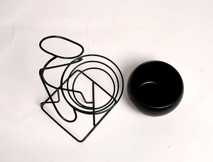 Las macetas hechas a mano de Metal Mini Bowl elevan su espacio con diseños de moda macetas colgantes para balcón sala de estar - Product Image 2