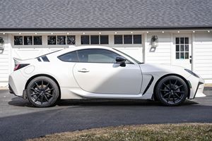 โตโยต้า GR86 พรีเมียม ปี 2023 เบนซิน ไมล์น้อย - Product Image 3