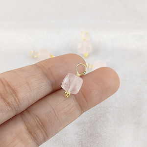 Abalorio de piedras preciosas de cubo de cuarzo rosa para collar Colgante de cubo de lujo semiprecioso de Plata de Ley 925 para mujer - Product Image 1