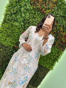 นักออกแบบสไตล์บอลลีวูดสวมใส่ฤดูร้อนที่ได้รับความนิยมมัสลินพิมพ์ดิจิตอลด้วยด้ายฝ้ายปักเสื้อทํางานและกางเกงทํางาน - Product Image 3