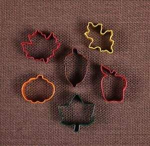 Metal <b>cookie</b> shape cutter for crafting detailed <b>cookie</b> shapes suitable for creative festive baking - Product Image 1