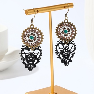 Anting-anting chandelier manik-manik hitam bergaya boho vintage untuk wanita, anting-anting gantung bentuk tetesan air mata emas antik, perhiasan etnis yang menonjol - Product Image 3
