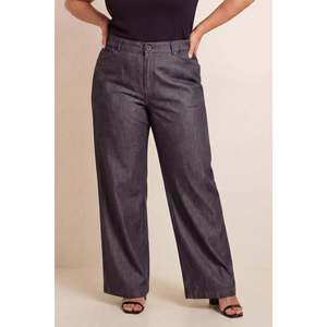 Pantalon en tissu pour femme grande taille avec taille élastique et aspect denim, noir - Product Image 1