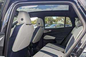 VOITURE D'OCCASION PROPRE 2024 VOLKSWAGEN ID.4 Pro S WAGON PRÊTE À ÊTRE EXPÉDIÉE - Product Image 4