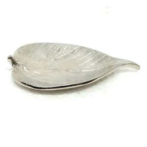 Bandeja de hojas de metal decorativa de lujo en blanco y negro de la mejor calidad, precio al por mayor para el hogar y las bodas - Product Image 6