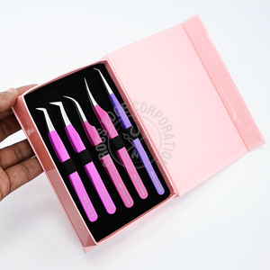 Pince à épiler pour extensions de cils à pointe en fibre, best-seller, 45 Mega Volume, courbée, classique, pour une préhension et une isolation parfaites - Product Image 6