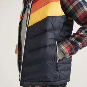 Customized Ultra-Lightweight <b>Down</b>-<b>Filled</b> Puffer Vest Classic Puffer Vest with Zipper Pockets Premium Quilted Puffer Vest - Product Image 4