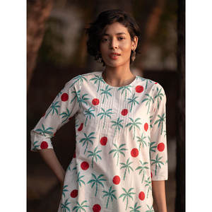 Elegant Knee-Length Cotton <b>Kurta</b> <b>for</b> <b>Women</b> Collarless Tropical Print Everyday Party & Festival Wear - Product Image 5