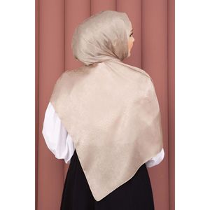 Serie de Chales Jacquard Beige con Detalle de Rayas Hechos de Poliéster - Product Image 3