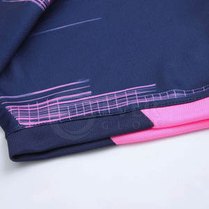 การออกแบบใหม่ที่กําหนดเองระเหิดฟุตบอลเครื่องแบบสําหรับชายฟุตบอลการฝึกอบรมย์สั้นชุดฟุตบอลชุด - Product Image 3