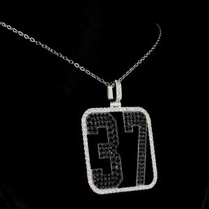 จี้เพชรโมอิสซาไนต์ทรงเอเมอรัลด์ชุบทองคำขาว 925 สไตล์ฮิปฮอป ประดับด้วยพลอยออนิกซ์สีดำ - Product Image 3